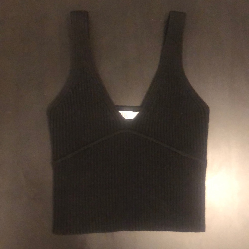 Ribbed crop top, plunge neckline